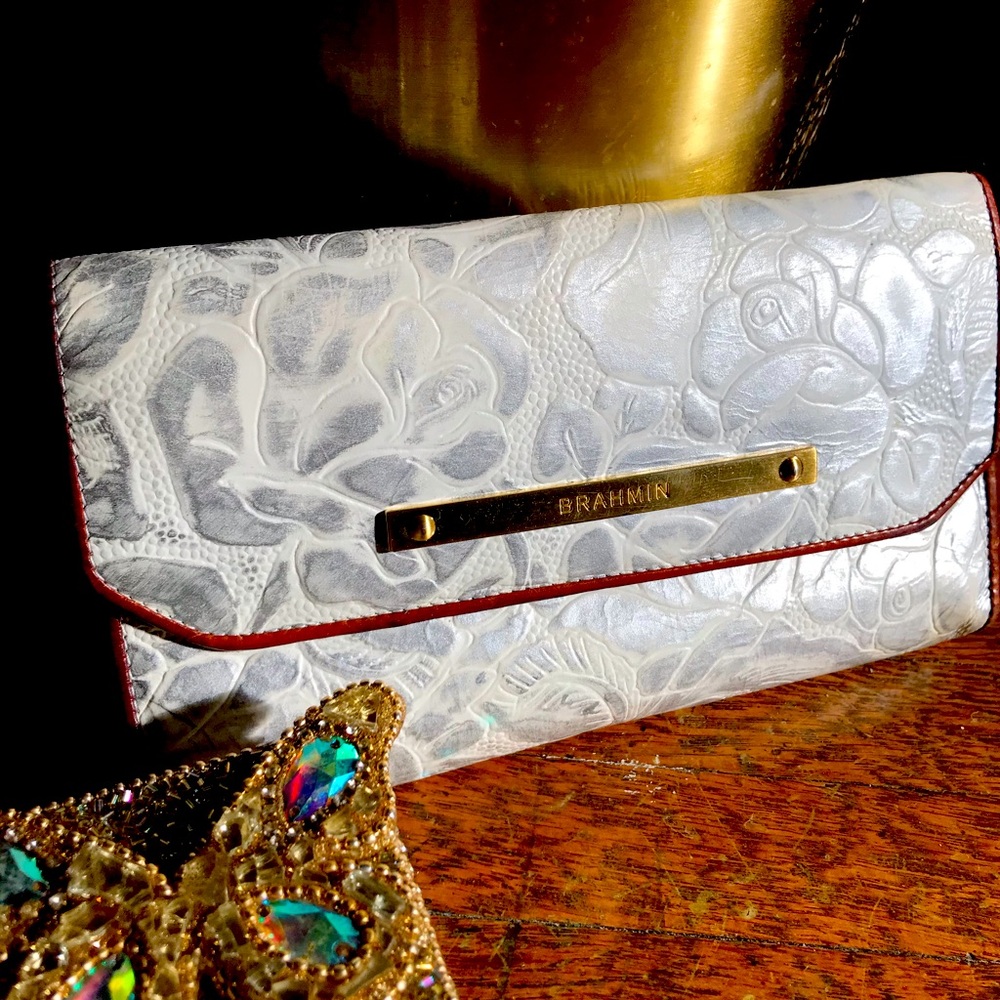 Brahmin wallet